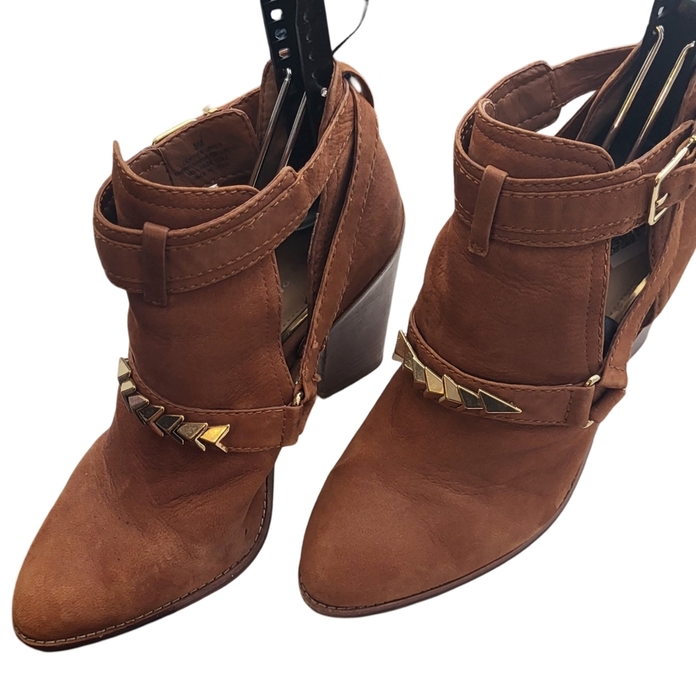 Gianni Bini‎ Booties with Gold embellishments ankle buckle Size 8M